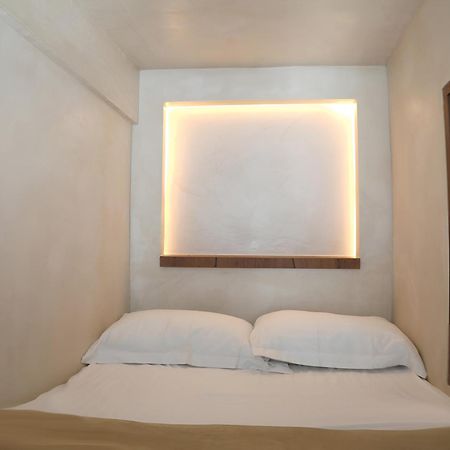 Z Art Hotel Круя Экстерьер фото